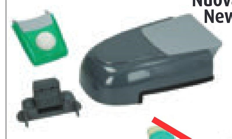 Ricambio compatibile frigoriferi universale - chiusura mod. 7025 senza chiave con pulsante interno di sicurezza (a richiesta spessori porta e battuta) 243 x 167 mm - rif. 02043