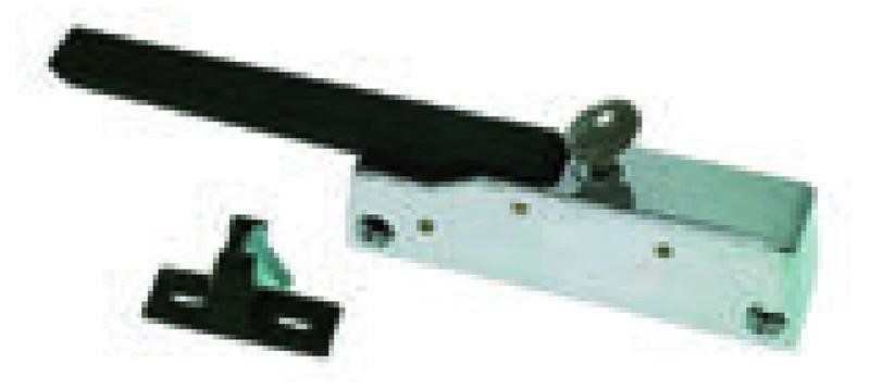 Ricambio compatibile frigoriferi universale - chiusura cromata mod. 5240/3cl con serratura interasse 104 mm – impugnatura diritta in termoplastico 205 x 28 mm - rif. 02103